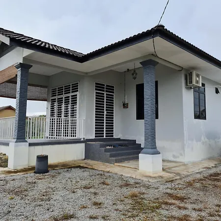 Teratak Che Esah Guest House Free Wifi Netflix Pasir Mas Exterior photo